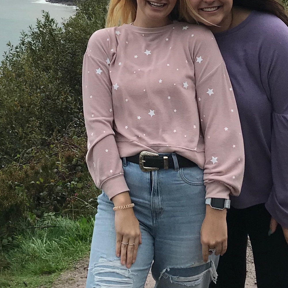 Pink star crop sweater